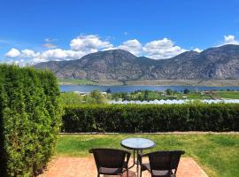 Shiraz Villa, hotell i Osoyoos