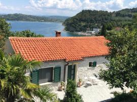 Guest house - počitniška hiška v Fiesi, Piran, hotel en Piran