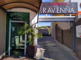 Hotel Ravenna, מלון בדיווינופוליס