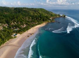 NIHI Sumba - member Leading Hotels of the World, hotel amb aparcament a Watukarere