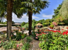 Le Mas de la Lombarde, hótel í Lourmarin