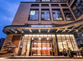 Mercure Chengdu Huapaifang, Jinniu, Chengdu, hótel á þessu svæði