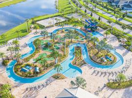 Only 5 Miles from Disney! Free Water Park! 2 Bed, 2 Bath Condo, Sleeps 8, hotel v destinaci Kissimmee