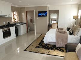 Pongola Road Self Catering Accommodation, готель у місті Uitenhage