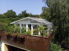 Greenhouse just 15 min from the Old Town: Bratislava şehrinde bir otel