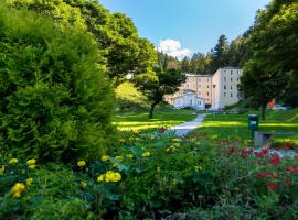 Rimske Terme Resort - Hotel Zdraviliški dvor, hotel v destinácii Rimske Toplice