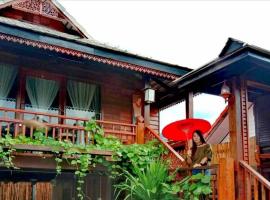 Lampang Lanna Home, hotell i Lampang