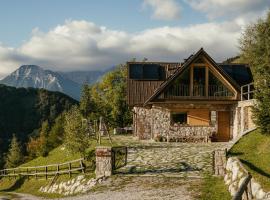 Eco Chalet AstraMONTANA, ξενοδοχείο σε Tolmin