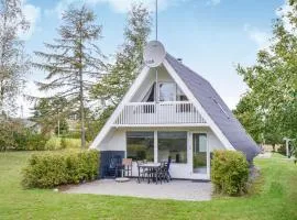 Stunning Home In Ebeltoft With Wifi