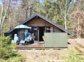 Cozy Home In Frederiksværk With Wifi, hotell i Frederiksværk