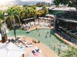 Gilligan's Hotel & Resort Cairns, hotelli Cairnsissa