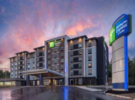 Holiday Inn Express & Suites Moncton, an IHG Hotel: Moncton şehrinde bir otel