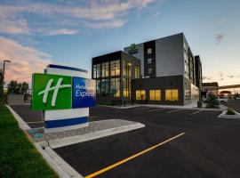 레스브리지에 위치한 호텔 Holiday Inn Express - Lethbridge Southeast, an IHG Hotel