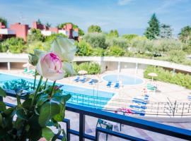 Hotel Residence Holiday, hotel en Sirmione