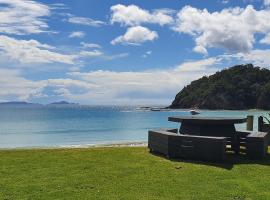 Waetford Road Lodge, Hotel in Matapouri