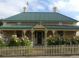 Cabernet Cottage