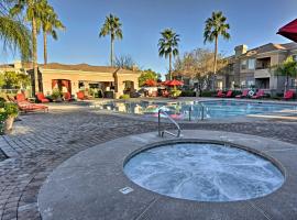 Gated Gilbert Condo Patio and Resort Amenities – hotel w mieście Mesa