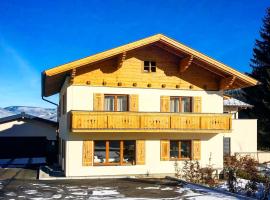 Herzerl-Chalet Appartements, hotel vo Flachau