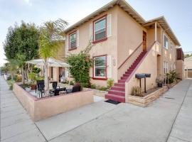 New Belmont Shore Retreat with free Parking Walk to Beaches, hotell i Long Beach