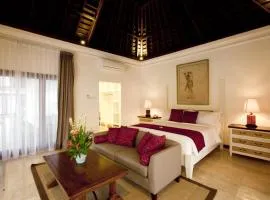 Avillion Villa Cinta @Sanur, Bali