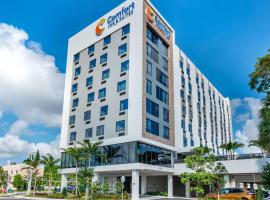 Comfort Inn & Suites Miami International Airport, ξενοδοχείο στο Μαϊάμι