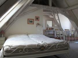 Bed and Breakfast Gantrisch Cottage Ferienzimmer, къща тип котидж в Rüeggisberg