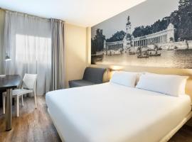 B&B HOTEL Madrid Aeropuerto T1 T2 T3, hotel v mestu Madrid