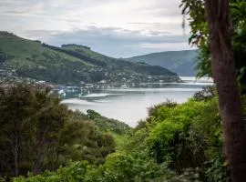 Overton Cottage - Akaroa Holiday Home