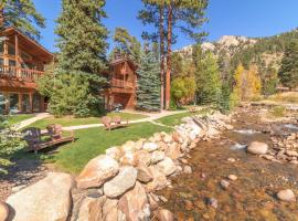 Woodlands on Fall River, hotelli kohteessa Estes Park