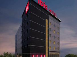 ibis Kochi City Centre - An Accor Brand, hotel em Ernakulam, Cochin