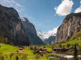 SPELLBOUND A Romantic Hideaway For Adults Aged 18-35, hotel u gradu 'Lauterbrunnen'