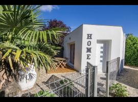 MICRO MAISON ROYAN CENTRE VILLE/PLAGE A PIED, hotel em Royan