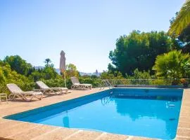 Villa Altozano with pool, barbeque, large garden, and fantastic sea views