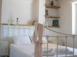 Traditional suites in Chora Kythnos #3