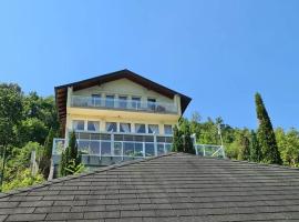 Villa Jablanica Lake, מלון בJablanica