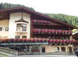 Gästehaus Dorfbäckerei, hotel en Tux