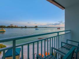 Winter the Dolphin's Beach Club, Ascend Hotel Collection, hotel u gradu 'Clearwater Beach'