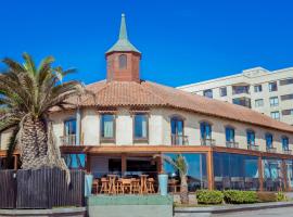 Hotel y Cabañas Campanario, хотел в Ла Серена