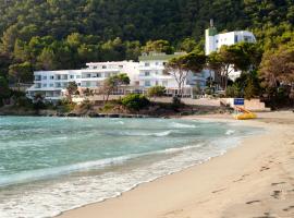 Hotel El Pinar, hotel in Cala Llonga