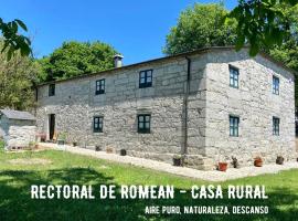 Albergue Rectoral de Romean, hotel in Lugo