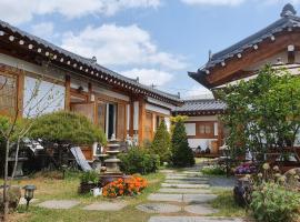 Dorandoran Guesthouse, guest house sa Gyeongju