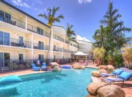 Cairns Queenslander Hotel & Apartments