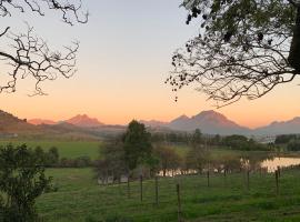 Wildlife Retreat on a Wine-Farm, pensiune agroturistică din Stellenbosch