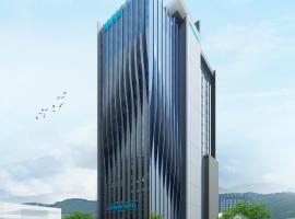 Bayfront Hotel Cebu Capitol Site, отель в Себу