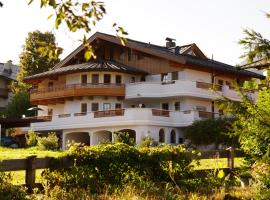 Landhaus Schneider, hotelli kohteessa Fieberbrunn