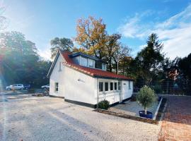 Cozy historical Cottage (Huisje HèHè), hôtel à Wassenaar