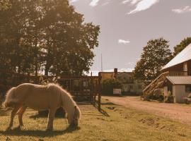 Toric Farmlodge, farm stay in Brastad