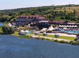 Спа-Готель Потоки Хауз, hotel di Kam”yani Potoky