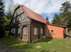 Detached holiday home with 5 bedrooms and billiards in northern Bohemia