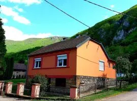 NAXI GUEST HOUSE